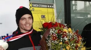 {{ otherArticle[0].article.title }}