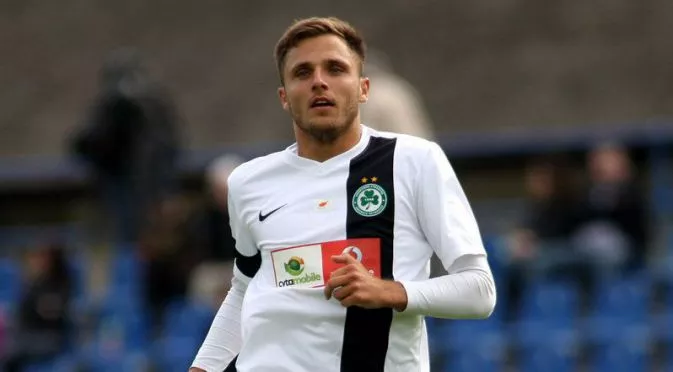 "Левски" натиска Гикиевич да разтрогне с АЕЛ