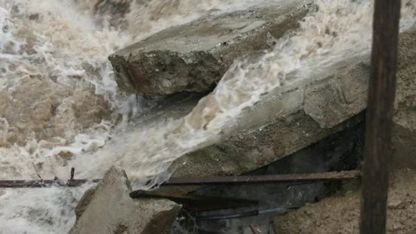 Жертвите на наводненията в Япония нараснаха до 216 души