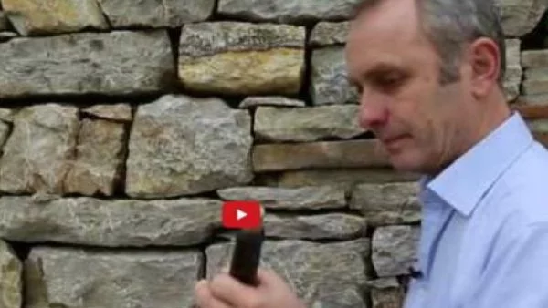 ВИДЕО: Как се отваря бутилка вино без тирбушон