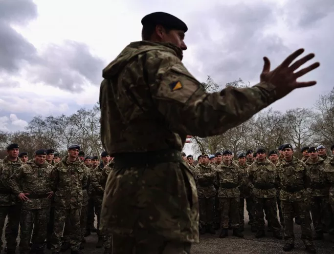 Великобритания праща войници в Полша срещу "руската агресия"