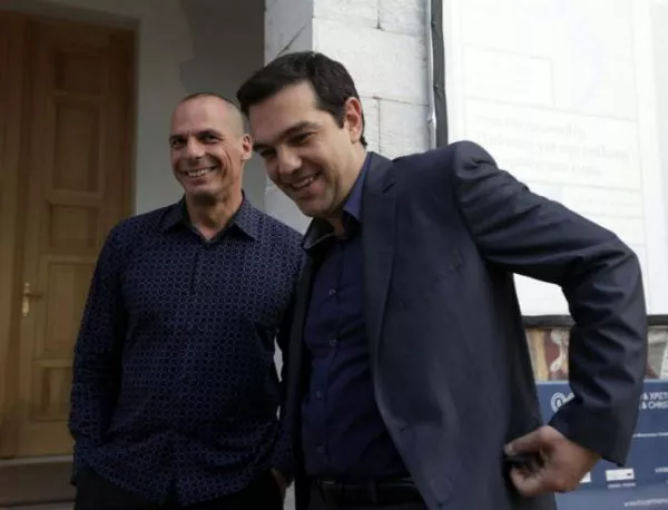 Ципрас и Варуфакис: Financial Times провокира за "да" на референдума