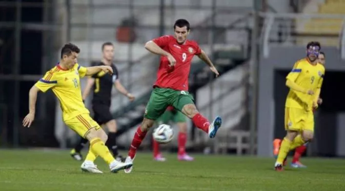 Ивайло Петев дебютира с реми начело на България