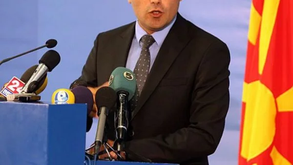 Заев: 26 000 македонци са били подслушвани