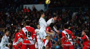 Елче взе ценни точки от Райо Валекано