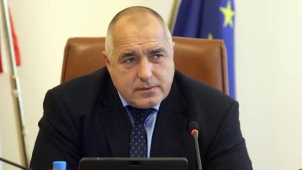 Борисов е бил опериран тази сутрин 