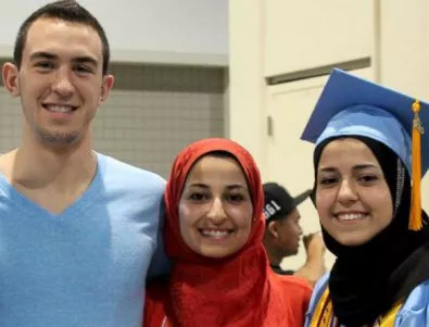 Убийството на мюсюлманските студенти в САЩ – игнорираха ли го западните медии?