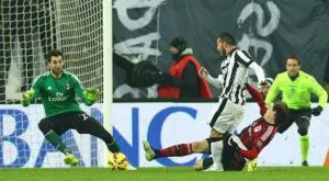 "Старата госпожа" кавалерски се издъни, за да запази интригата в Серия А