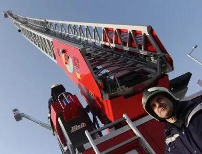 Пожарникарите в Пловдив демонстрираха новата си техника