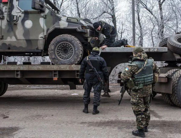 От Киев обещаха да изтеглят оръжията до 7-и март