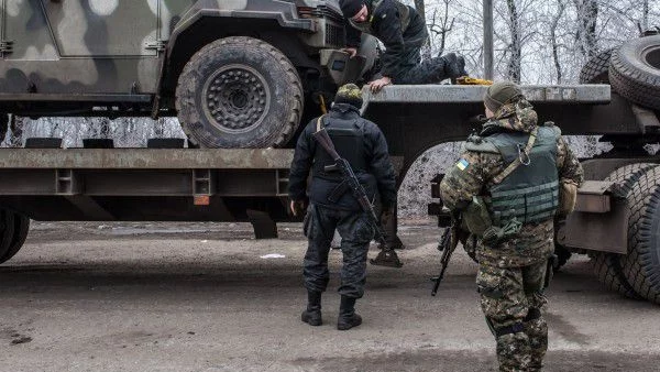 От Киев обещаха да изтеглят оръжията до 7-и март