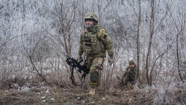 Сепаратистите не са против миротворци, Меркел не вижда мир в Европа без Русия