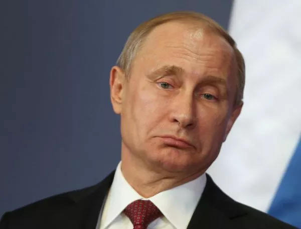 Цар Путин и неговото кафкианско шоу