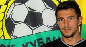 Попето и Манолев останаха без треньор в Кубан