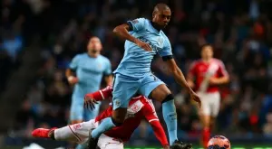 Бившият капитан на Сити Фернандиньо ще продължи кариерата си в Бразилия