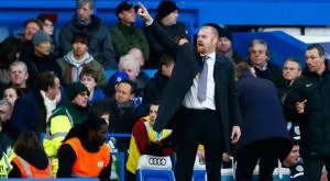 Треньорът на Бърнли: Челси да се оплачат и от тревата