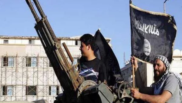 „Ислямска държава” завзе последното контролирано от режима в Сирия нефтено находище