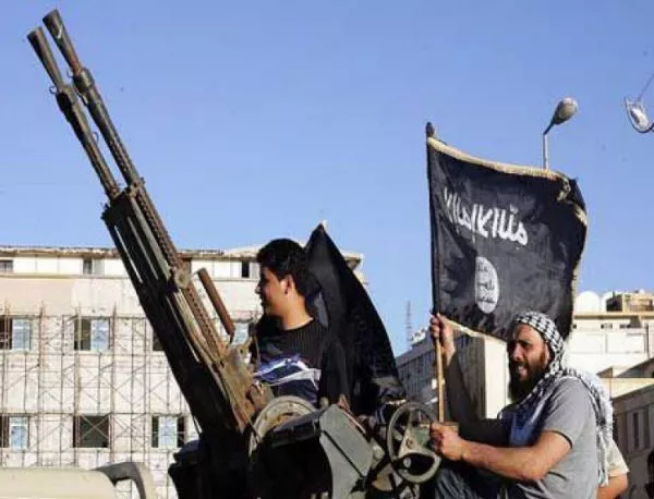 Русия е изпратила на 50 военни самолета в Сирия срещу цели на "Ислямска държава"