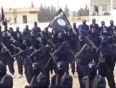 “Ислямска държава” държи 20 000 семейства като „жив щит“ 