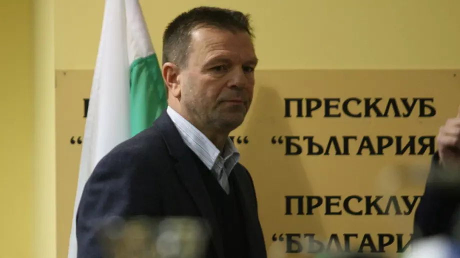 В Казахстан критикуват Стойчо, след като привлече българин: Ще ни изложи в Европа!