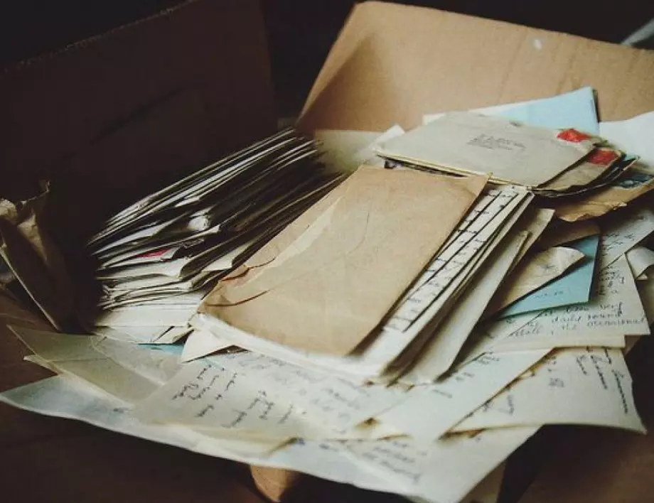 Мистерия: Най-малко 65 жени са получили използвани презервативи по пощата в Мелбърн