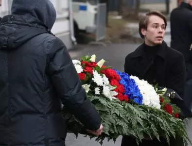 Следствения комитет на Русия поиска арест на петима за убийството на Немцов