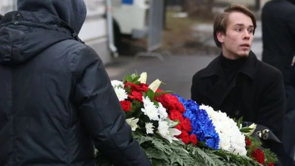 Следствения комитет на Русия поиска арест на петима за убийството на Немцов