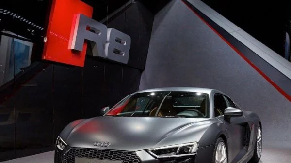 Новото Audi R8 е бюджетен Huracan