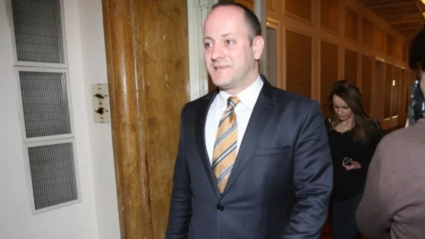 Радан Кънев отвърна на Борисов, разтревожи се за провала на здравната реформа