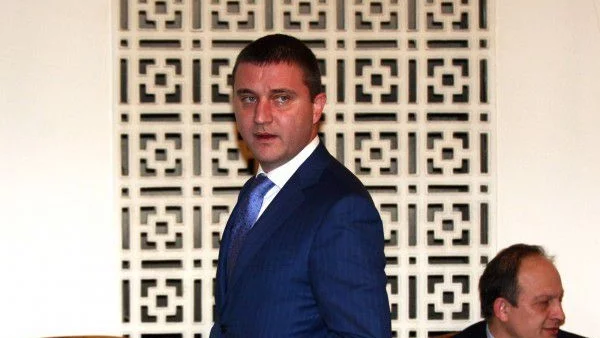 Горанов: Митницата не е, за да създава заетост, а да пълни хазната