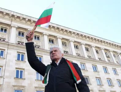 На Велики четвъртък Парламентът гласува окупация на България, възмущава се Волен