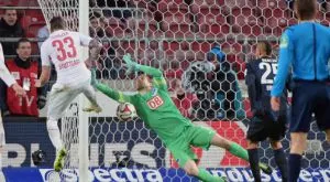 Щутгарт не си помогна с нулево реми