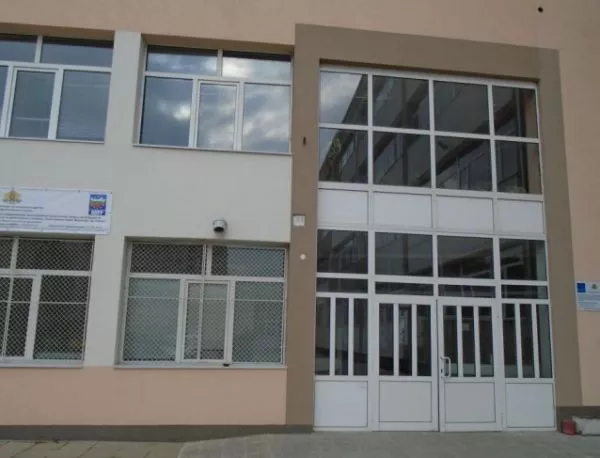 РЗИ постанови: Сградата на НГДЕК на "Баба" е годна за учебни занимания