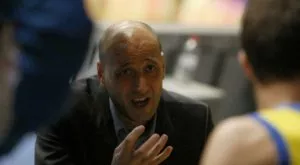 24 часа по-късно: Тони Дечев подаде оставка като треньор на Лукойл