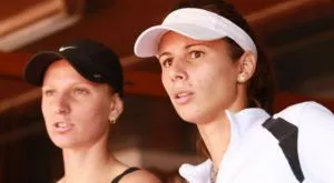 Цвети почва срещу квалификантка в Истанбул, бивша №4 за Сесил