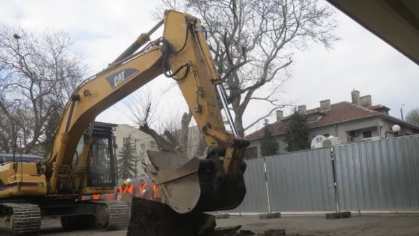 Започна ремонт на жп гарата в Бургас