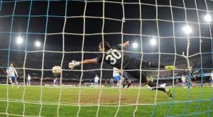 Хеттрик на Игуаин и най-бързият гол в ЛЕ дадоха спокойствие на Наполи и Севиля преди реваншите