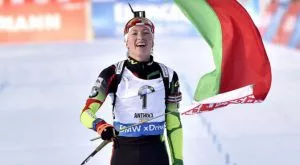 Дария Домрачова протяга ръка към световната купа, Фуркад вече я взе