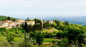Италиански замък на 500 години бе обявен за продан 
