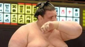 Аоияма с първа победа във Фукуока