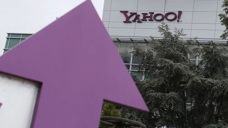 Yahoo е шпионирала имейлите на всички потребители