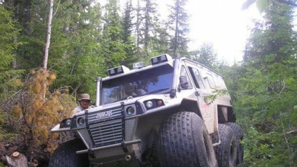 За това руско чудовище няма „снежен ад“ (видео)