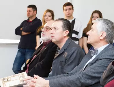 Атанас Фурнаджиев: Отнасяме се положително към кандидатурата на Бербатов 