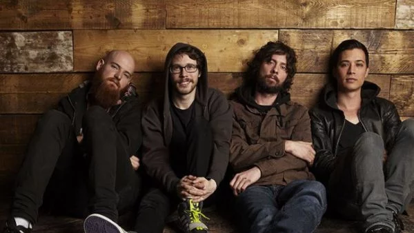 Австралийците Sleepmakeswaves за първи път в София