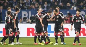 Байер (Л) и Борусия (М) громят в Бундеслигата