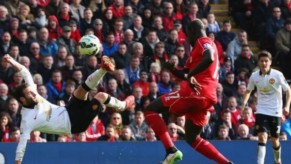 Юнайтед спря Ливърпул насред "Анфийлд"