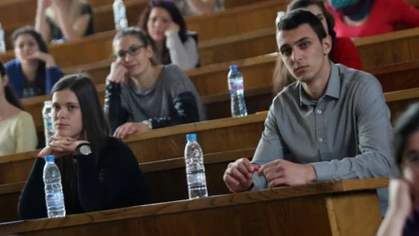Танев: Предстоят фалити на университети