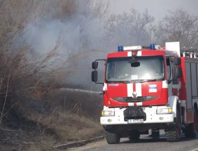 Гори пожар край ямболските села Челник и Тамарино