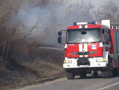 Пожарникар е загинал при пропадането на пожарна кола в канавка 