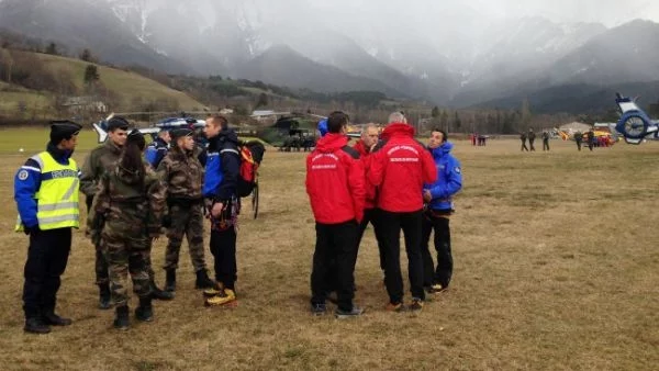 МВнР няма информация за българи на борда на разбилия се във Франция самолет 